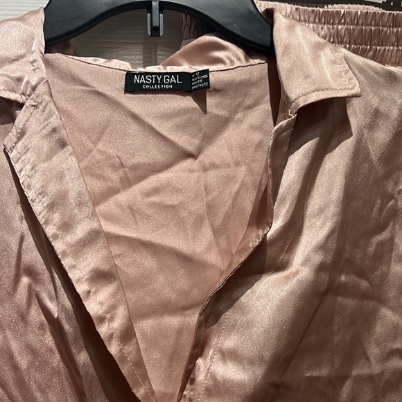 NWOT Nasty Gal Lace Trim Shirt and Shorts Pajama Set - Picture 3 of 4